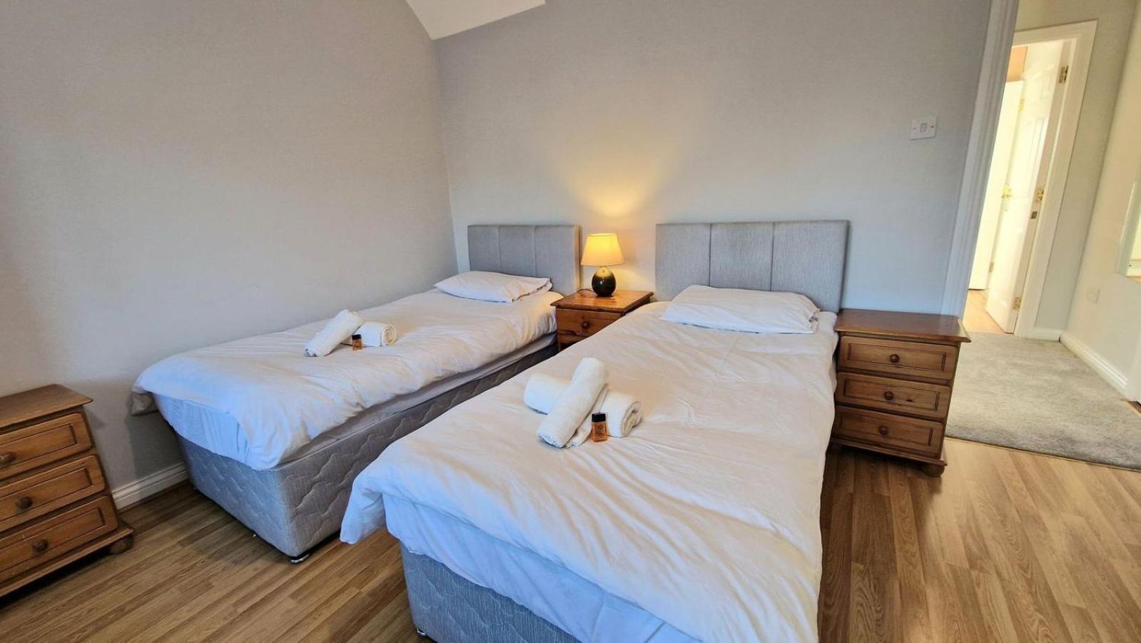Cosy 3 Bedroom All Ensuites Galway Exterior foto