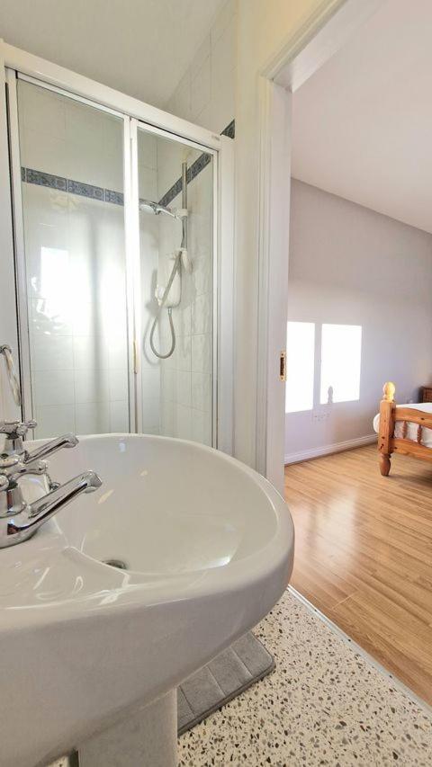 Cosy 3 Bedroom All Ensuites Galway Exterior foto